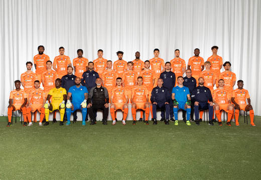  Abdel Diarra, Marwan Bazi, York Rafael, Adam Larsson, Viktor Fors, Imbrahim Blati Toure, Kazuki Takahashi, Adbelkarim Mammars Chaouche, Chidi Omeje, Robin Tihi. Mittenledet från vänster: Filip Siljander, Rasmus Wikström, naprapat Casper Cornén, sportchef Jawad Al Jebouri, Alex Ahl Holmström, Albin Linnér, Ashley Coffey, head of sports science & medicine Luke Robertson, materialare Leif Sundelius, Tim Hartzell, Adam Jemal. Sittande från vänster: Aliyu Yakubu, Andre Alsanati, Makan Keita, Josh Wicks, huvudtränare Özcan Melkemichel, Ismet Lushaku, Pontus Rödin, tränare Ivan Ristic, Noel Törnqvist, målvaktstränare Johan Wiland, Jesper Manns, Sadat Abubakari.