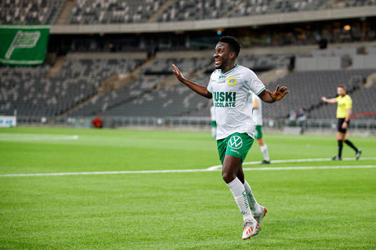 Hammarbys David Accam jublar efter 3-1