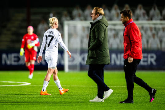 Caroline Seger and Head coach Jonas Eidevall of Rosengård