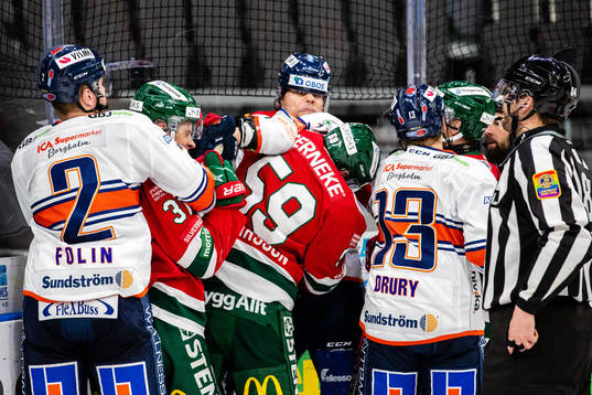 Växjös spelare och Frölundas Nicklas Lasu och Simon