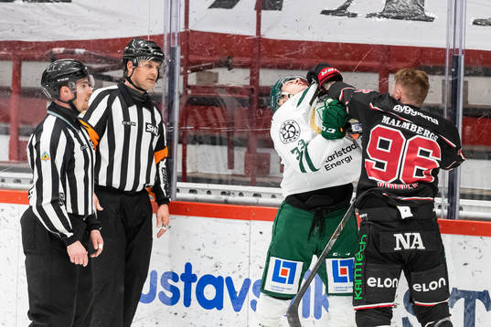 Färjestads Albert Johansson och Örebros Robin Kovacs