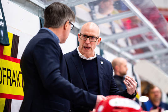 Timrås tränare Fredrik Andersson och assisterande