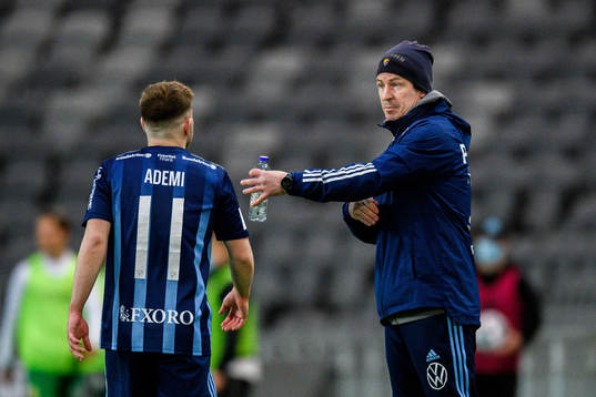 Djurgårdens Albion Ademi och tränare Thomas Lagerlöf