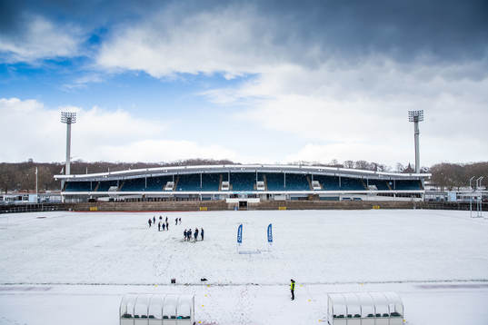 IFK Malmös spelare värmer upp