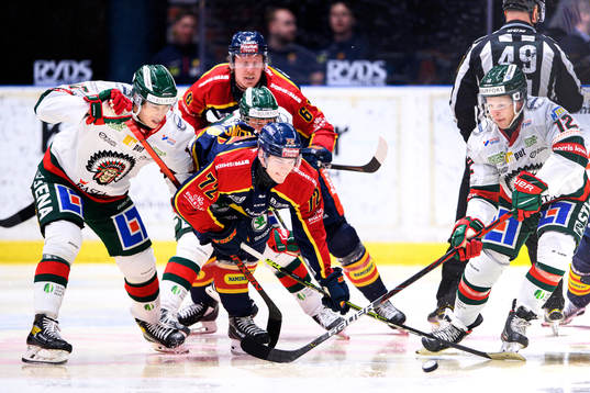 Djurgårdens William Eklund i en kamp mot Frölundas Patrik