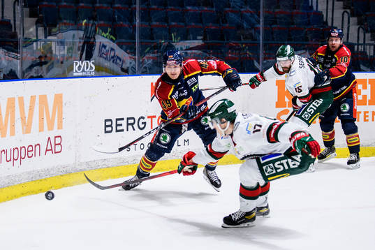 Djurgårdens Rhett Rakhshani och Frölundas Robin Alvarez