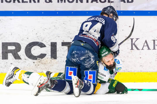 Karlskogas Linus Karlsson och Björklövens Daniel Rahimi