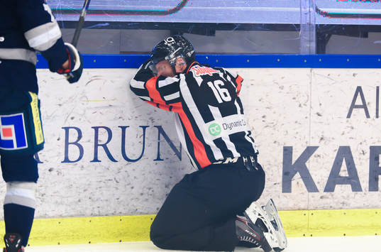 Domare David Bergman har ont