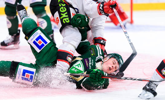 Färjestads Olle Lycksell