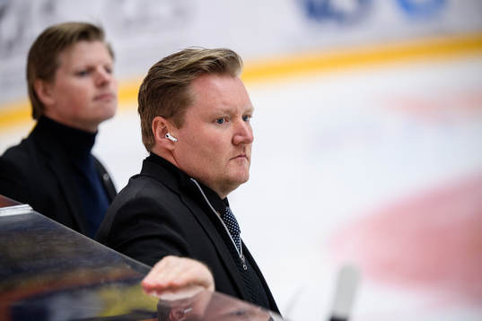 s assisterande tränare Pär Johansson