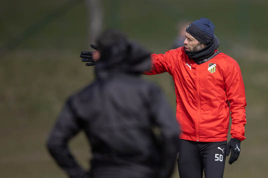 Häckens tränare Andreas Alm