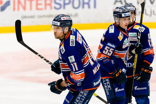 Växjös Ilari Melart jublar