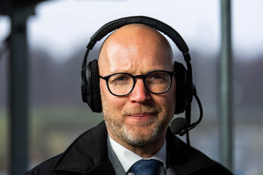 Discovery+ kommentator Petter Barrling