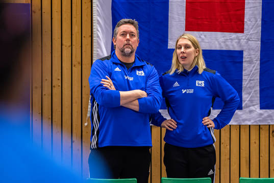Engelholms tränare Patrick Aparicio och physioterapist Linn Englund