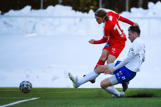 Assyriskas Adi Tahirovic och Luleås Jonatan Vikström