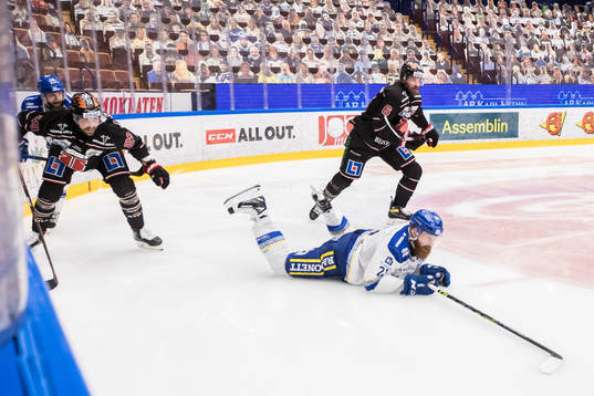 Örebros Ludvig Rensfeldt och Leksands Mattias Ritola och