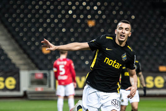 s Nabil Bahoui jublar efter att han har gjort 2-0 under fotbollsmatchen i Allsvenskan mellan AIK och Degerfors den 12 april 2021 i Stockholm. 