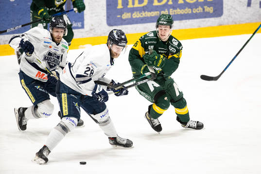 Björklövens Pontus Andreasson och Karlskogas Sebastian
