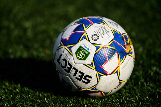Den officiella matchbollen för Superettan