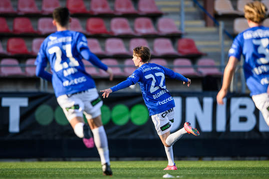 Trelleborgs Johan Blomberg jublar efter 1-2