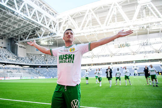 Hammarbys Astrit Selmani jublar