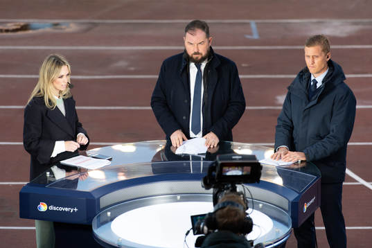 Karin Frick, Alexander Axén och Pär Hansson i Discovery+