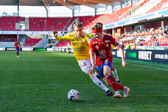 Falkenbergs Tobias Karlsson och Östers Carl Johansson