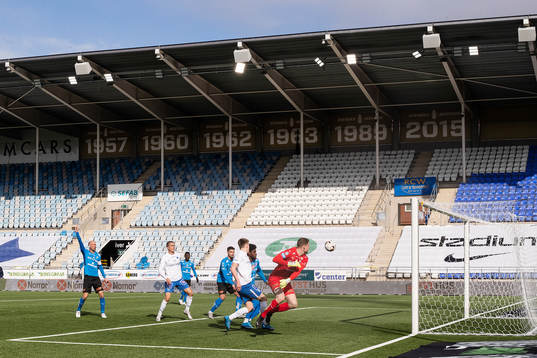 IFK Norrköpings Isak Bergmann Johannesson  gör 2-1