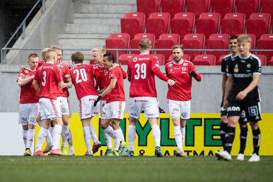 Kalmars Isak Jansson jublar