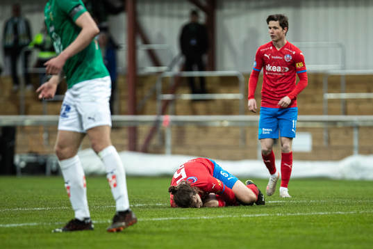 Helsingborgs Brandur Hendriksson Olsen har ont