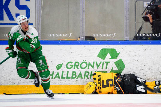 Rögles Anton Bengtsson och Skellefteås Philip Broberg