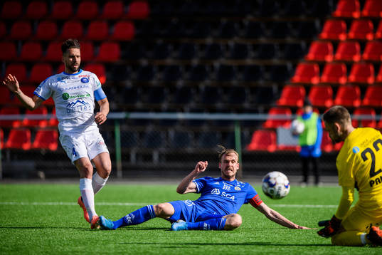 Sundsvalls Pontus Engblom mot Akropolis Panajotis