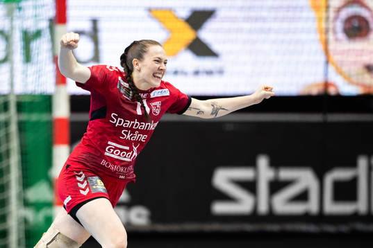 Höörs Amelia Lundbäck jublar