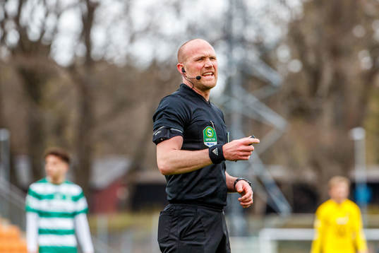 Domare Patrik Eriksson