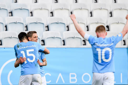 Malmö FFs Anel Ahmedhodzic, Sören Rieks och Anders Christiansen jublar 3-1