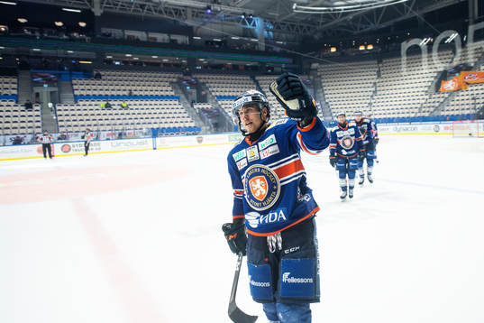 Växjös Jack Drury jublar