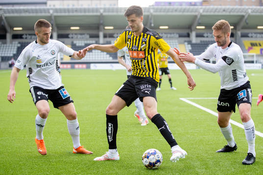 Häckens Alexander Jeremejeff  mot Örebros Benjamin