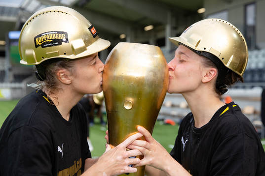 Häckens Filippa Angeldahl  och Julia Zigiotti Olme