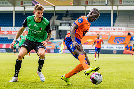 Kristoffer Hay of Bryne and Mamadou Diaw of Aalesund