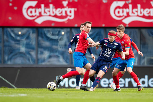 Helsingborgs Vladislav Kreida och Bödvar Bödvarsson mot