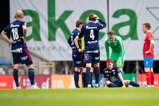 Östers Carl Johansson har ont