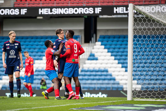 Helsingborgs Alhaji Gero och Östers Oliver Silverholt