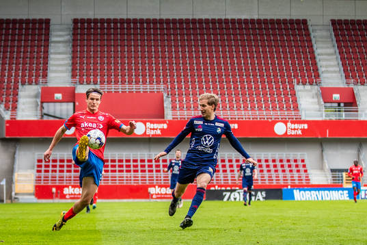 Helsingborgs Wilhelm Loeper och Östers Oliver Silverholt