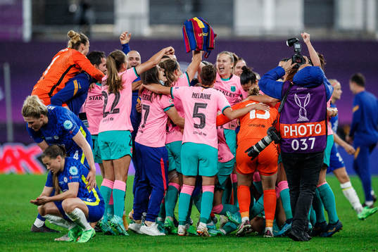 Players of Barcelona celebrate