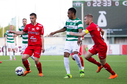 Värnamos Oscar Johansson , Västerås Brian Span och