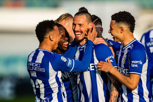 IFK Göteborgs Marek Hamsik jublar med lagkamrater efter 2-1