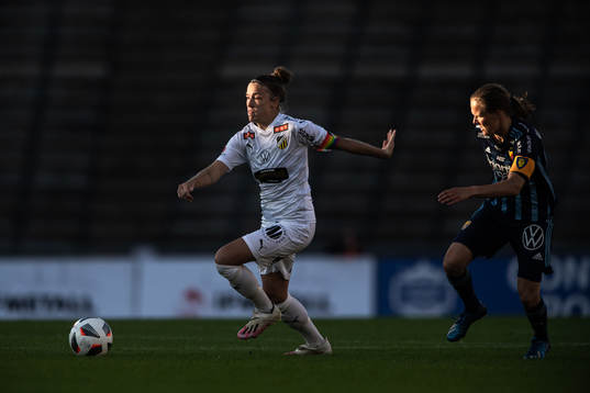 Häckens Filippa Angeldahl och Djurgårdens Michaela van