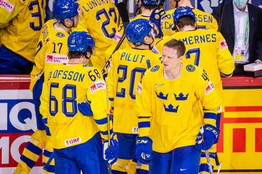 Carl Klingberg of Sweden looks dejected