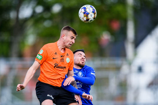 Västerås Sean Sabetkar och Trelleborgs Dzenis Kozica