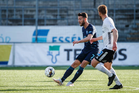 Malmö FFs Erdal Rakip och Örebros Johan Mårtensson
